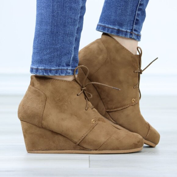 Tan Faux Suede Round Toe Wedge Heel Lace Up Ankle Boots - Picture 3 of 12